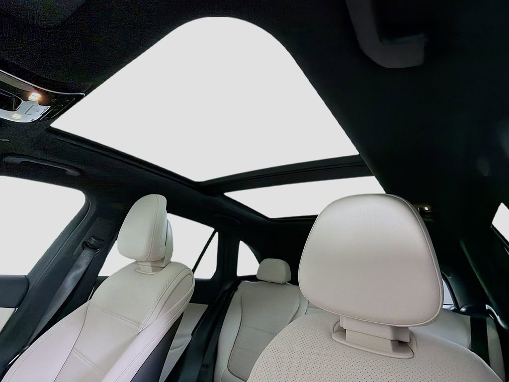 Used 2026 Mercedes-Benz GLC 300 4MATIC image 15