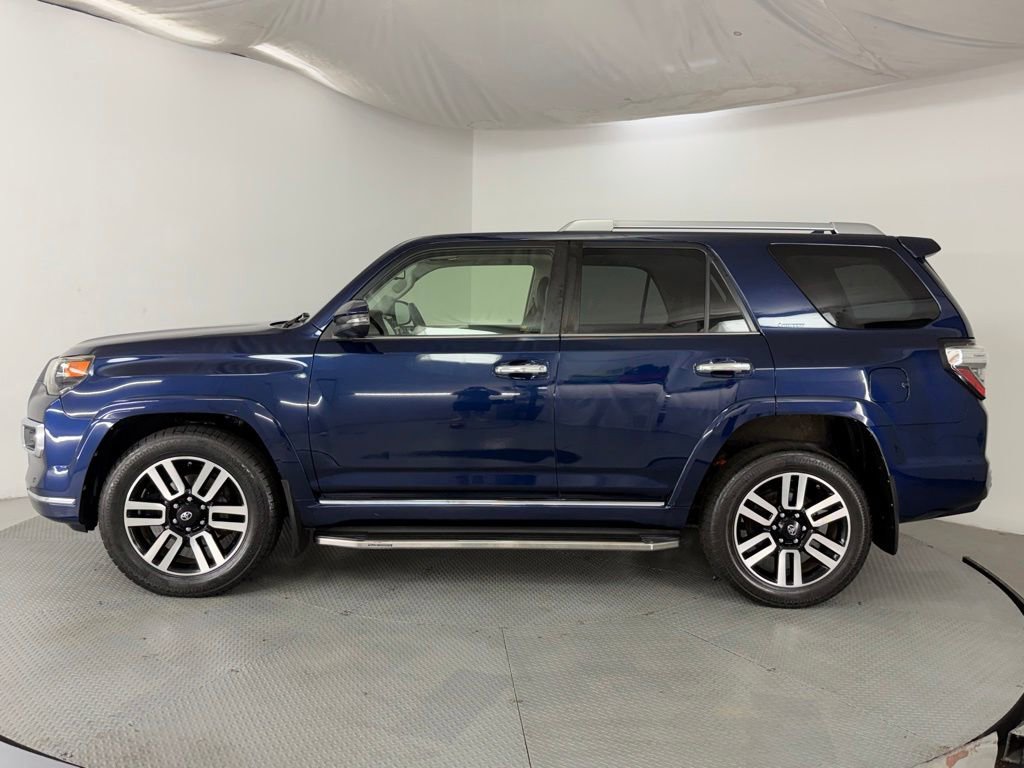 Used 2015 Toyota 4Runner Limited AWD/4WD image 4