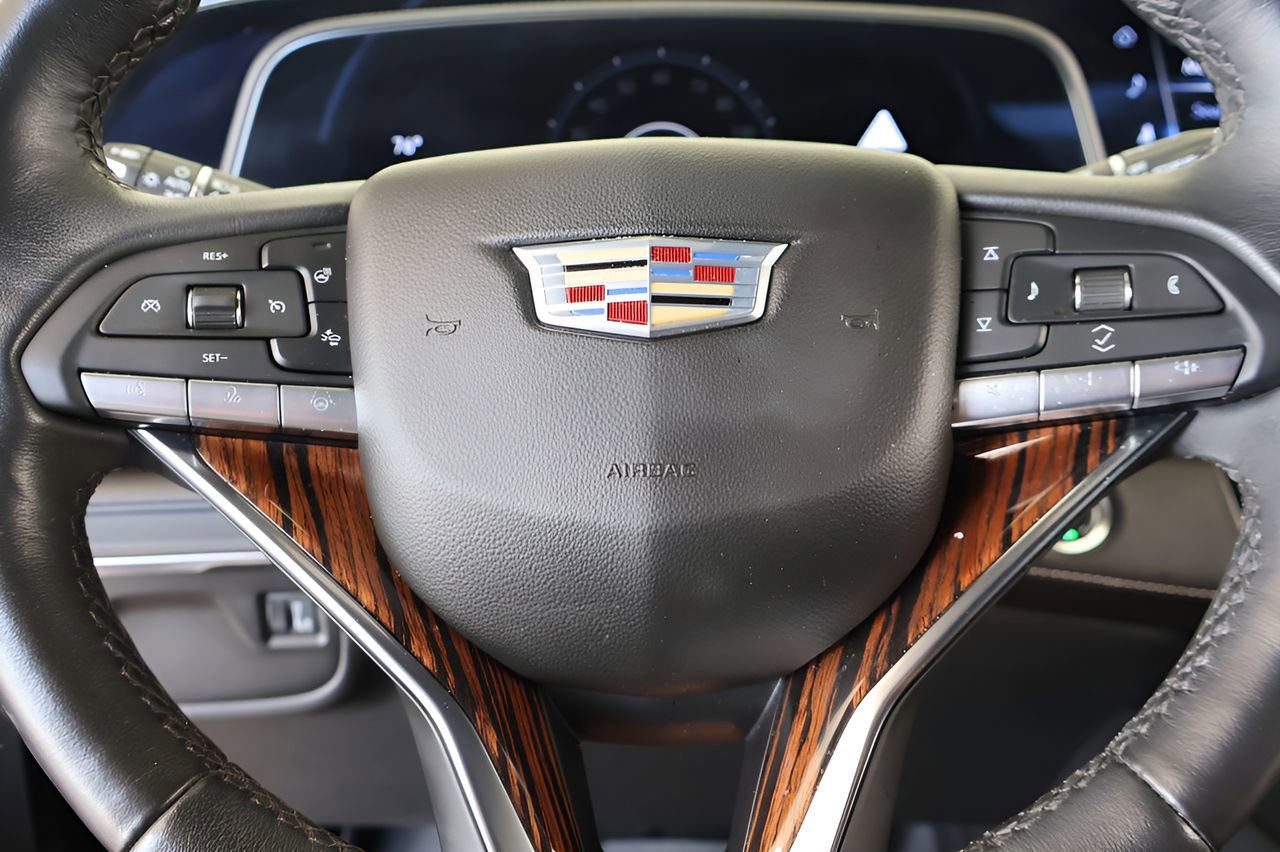 Certified 2024 Cadillac Escalade ESV Premium Luxury image 23
