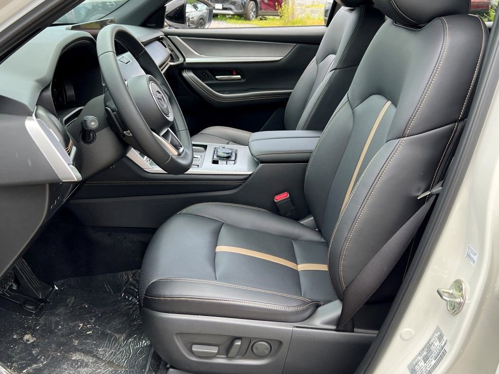 New 2025 MAZDA CX-70 3.3 Turbo w/ Premium Plus Pkg image 15