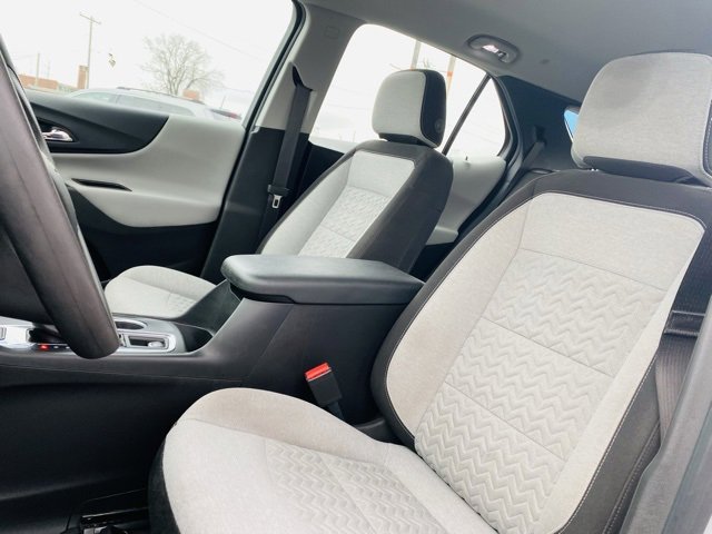 Used 2022 Chevrolet Equinox LS image 30