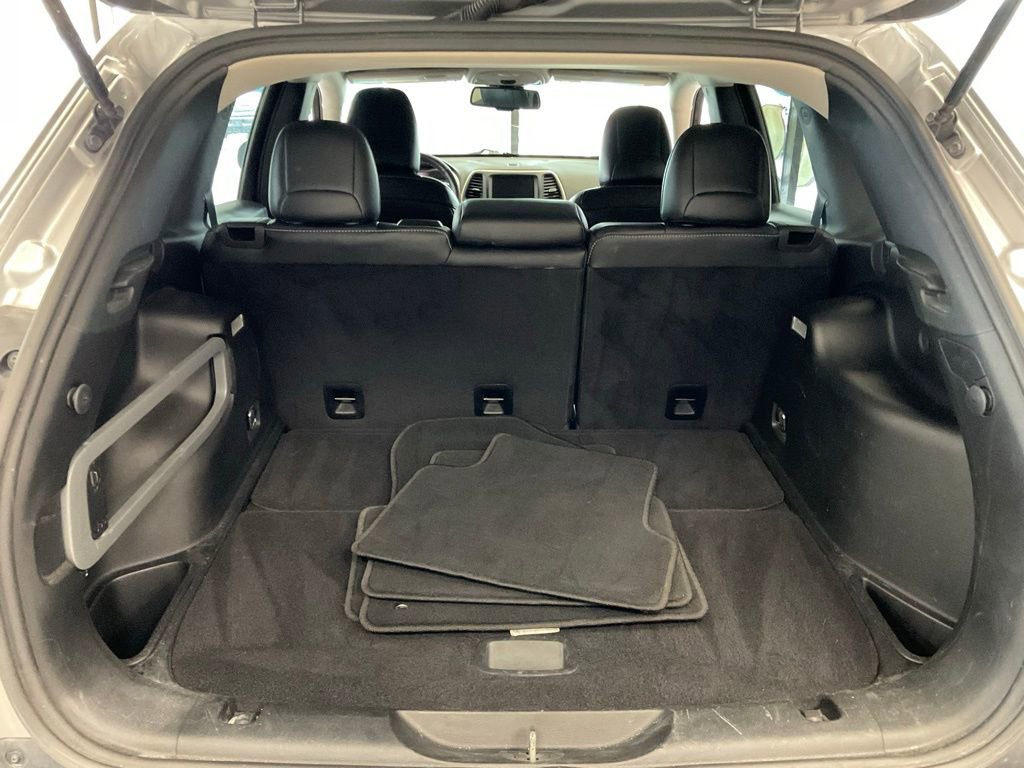 Used 2015 Jeep Cherokee Limited image 21