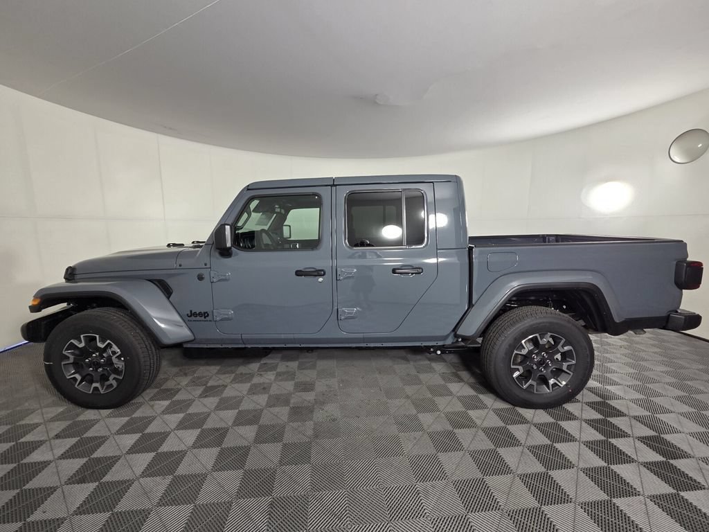 New 2026 Jeep Gladiator Sport AWD/4WD image 6