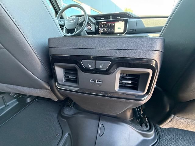 New 2026 GMC Sierra 1500 AT4 w/ AT4 Premium Package AWD/4WD image 32