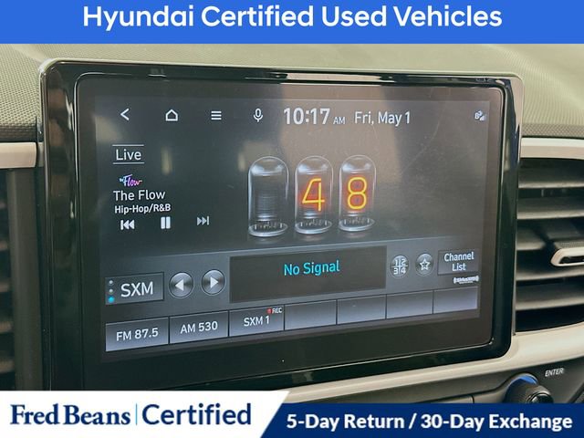 Certified 2022 Hyundai Venue Limited FWD image 17