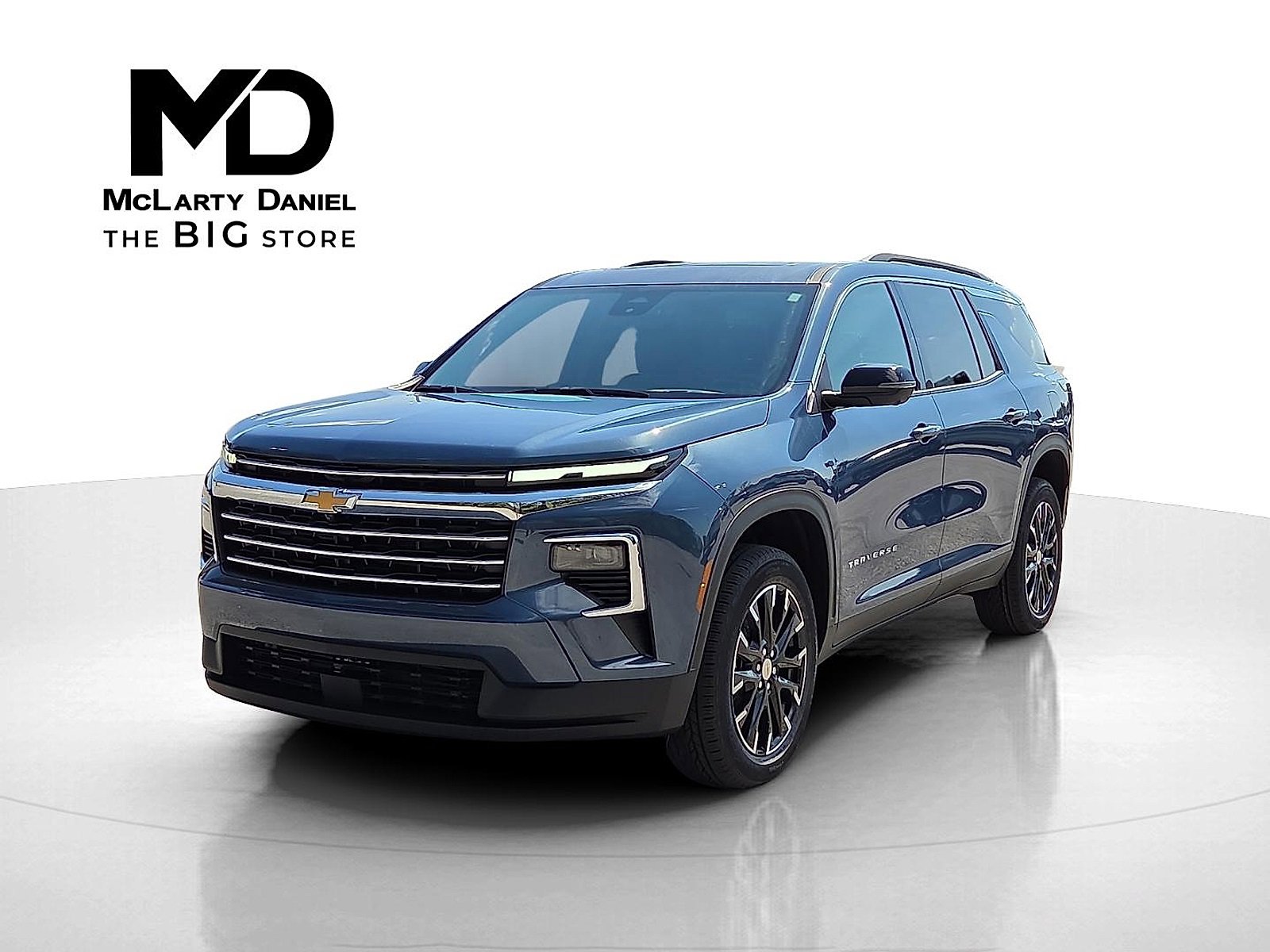 New 2026 Chevrolet Traverse LT w/ Sun and Wheel Package image 2