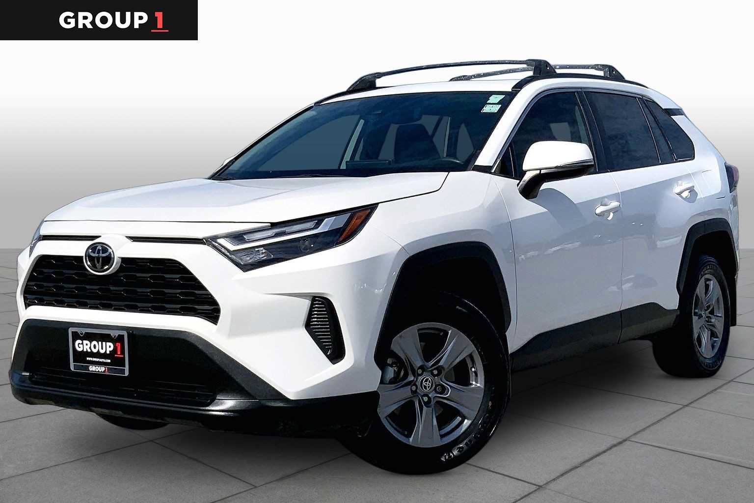 Used 2024 Toyota RAV4 XLE w/ Convenience Package FWD image 1