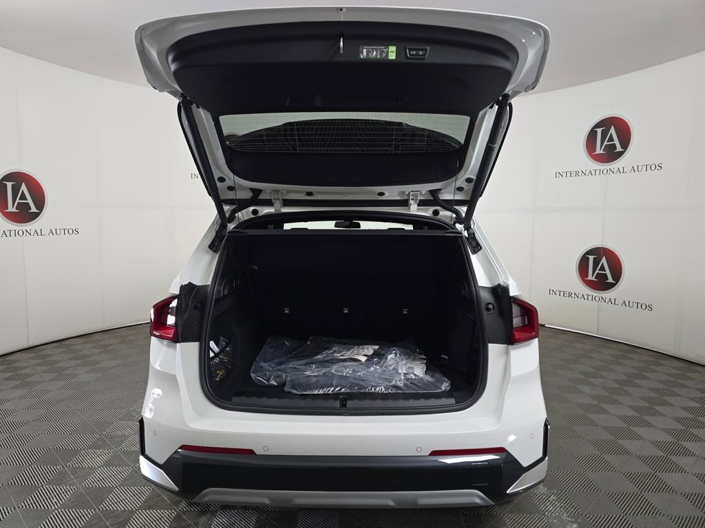 New 2026 BMW X1 xDrive28i w/ Convenience Package AWD/4WD image 9