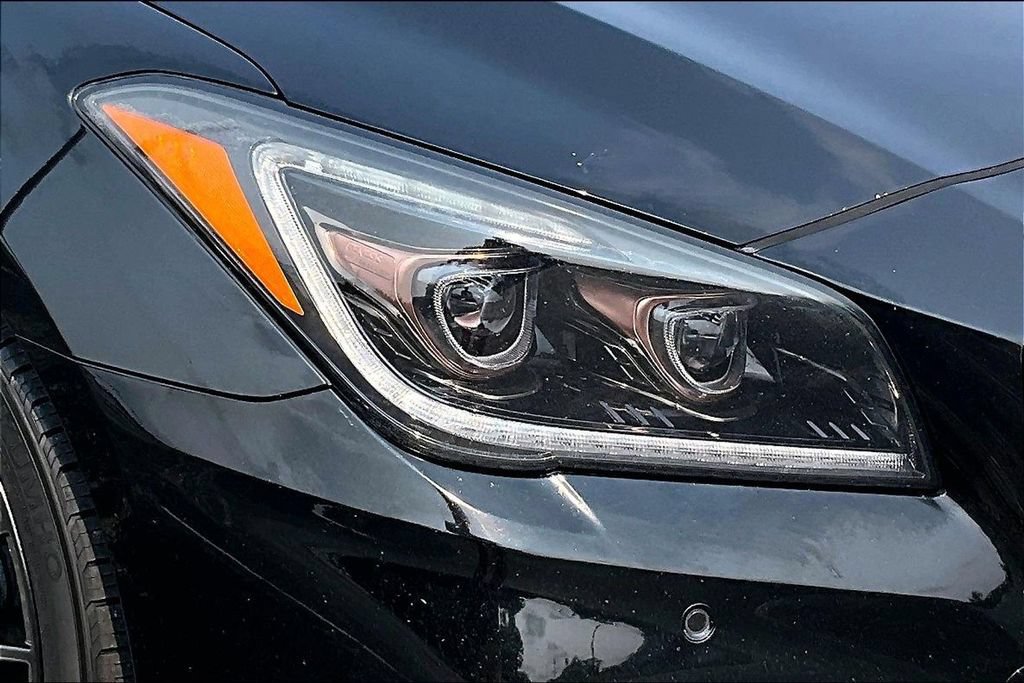 Used 2018 Genesis G80 3.3T Sport RWD image 28