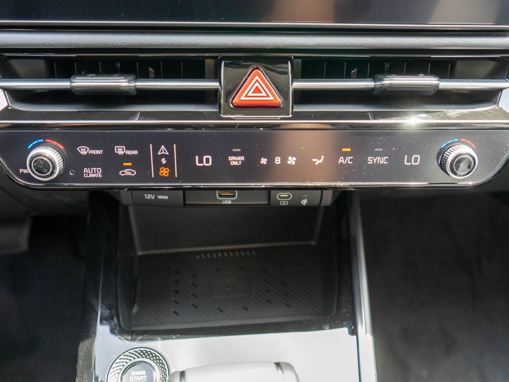 New 2026 Kia Niro EX FWD image 24