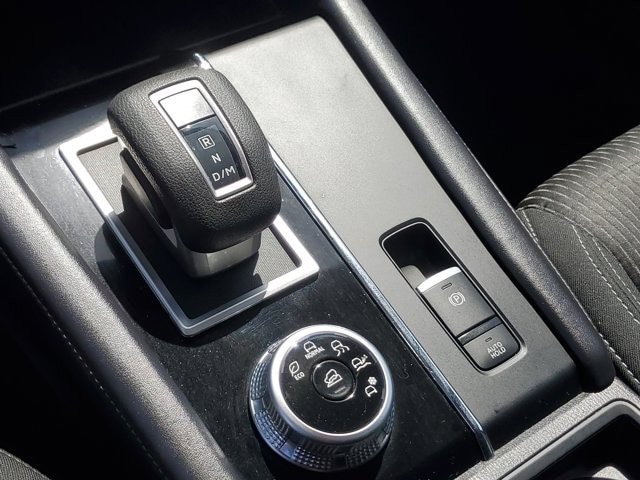 Used 2023 Mitsubishi Outlander ES FWD image 27