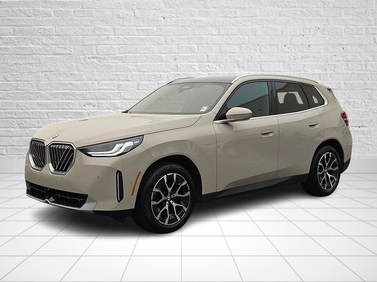 Used 2025 BMW X3 xDrive30i w/ Convenience Package AWD/4WD image 3
