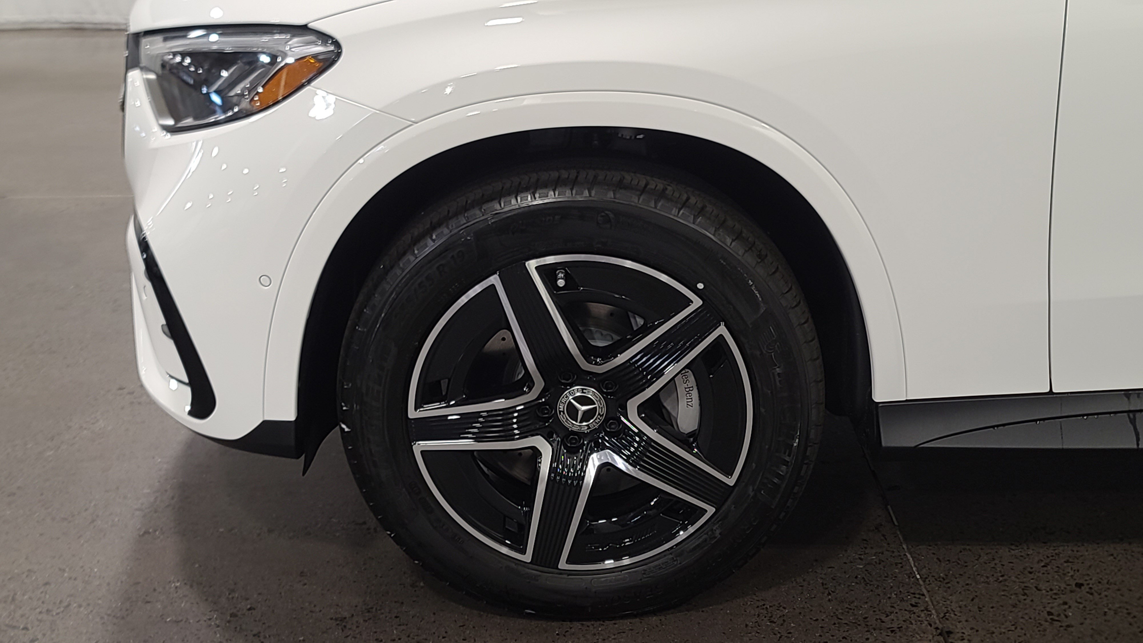New 2026 Mercedes-Benz GLC 300 4MATIC image 10
