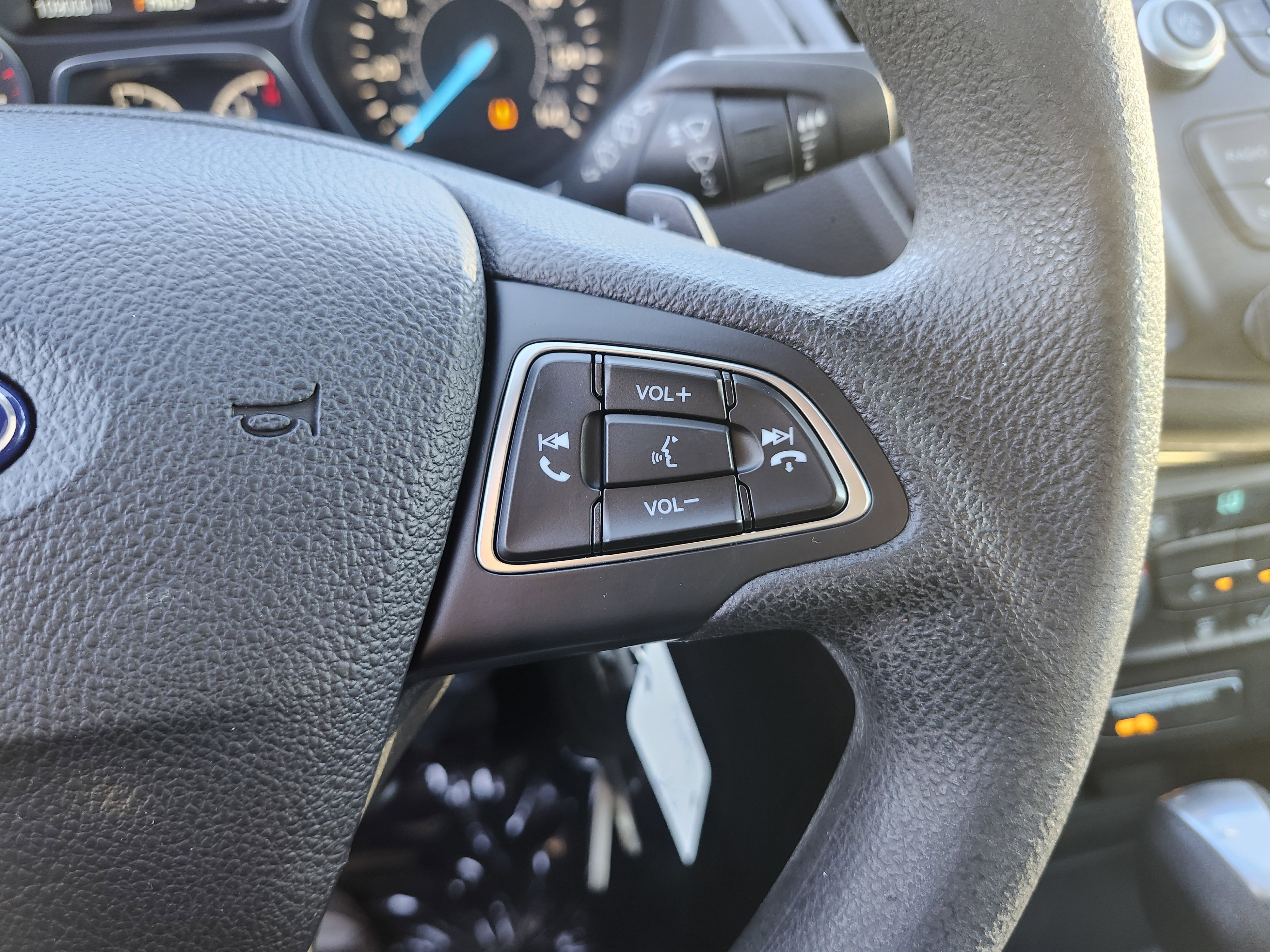 Used 2017 Ford Escape SE FWD image 34