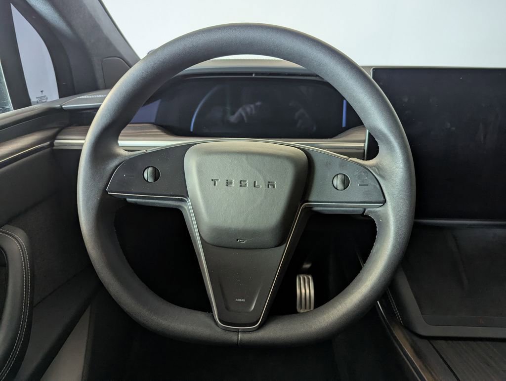 Used 2024 Tesla Model X image 36
