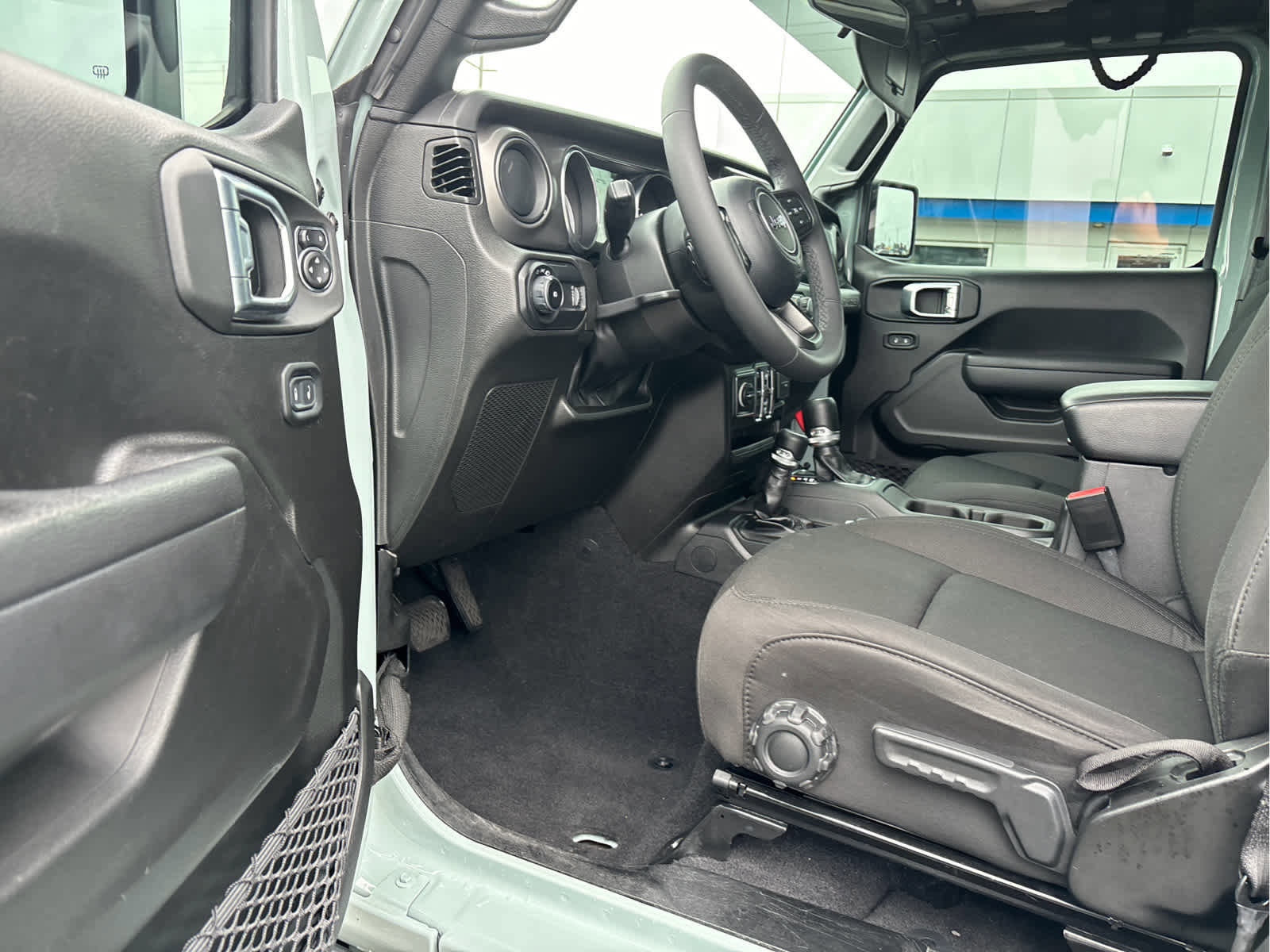 Used 2023 Jeep Wrangler Willys image 7