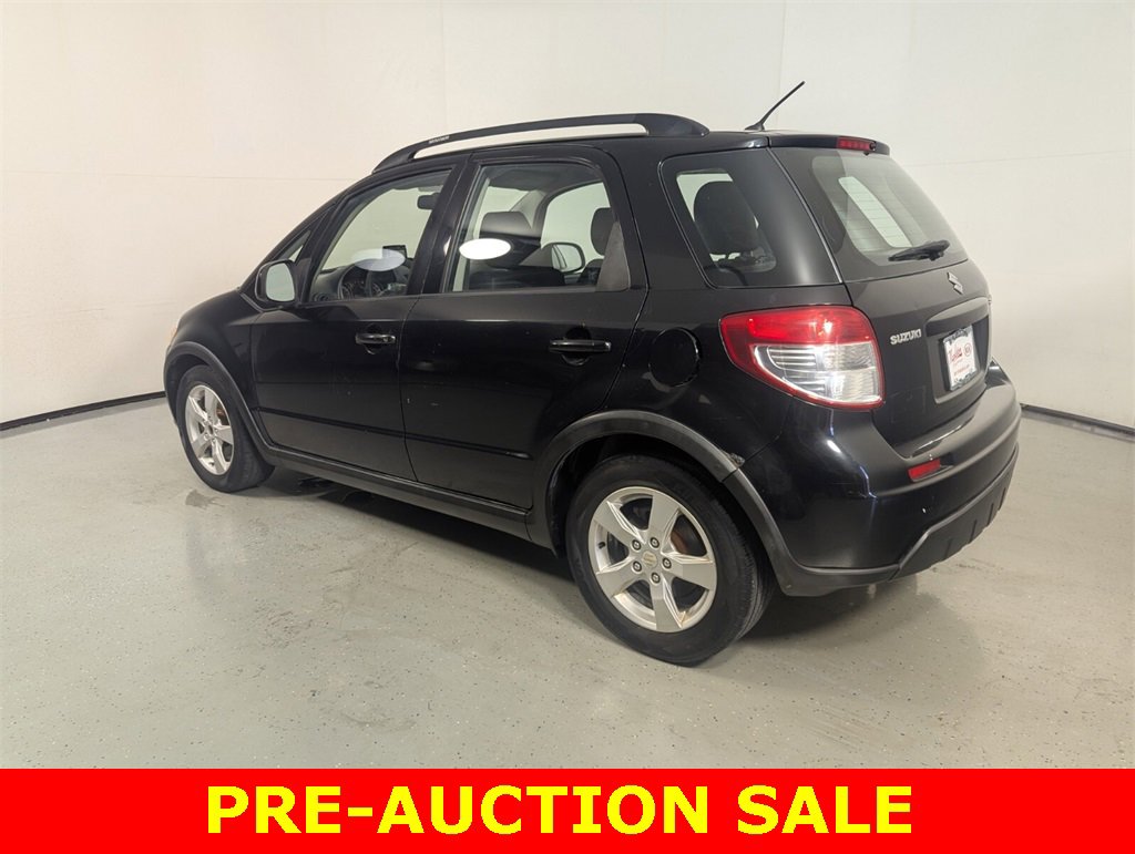 Used 2011 Suzuki SX4 AWD Hatchback image 5