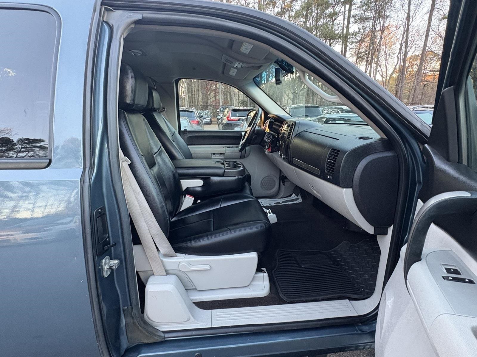 Used 2009 Chevrolet Silverado 1500 LT w/ Power Pack Plus image 22