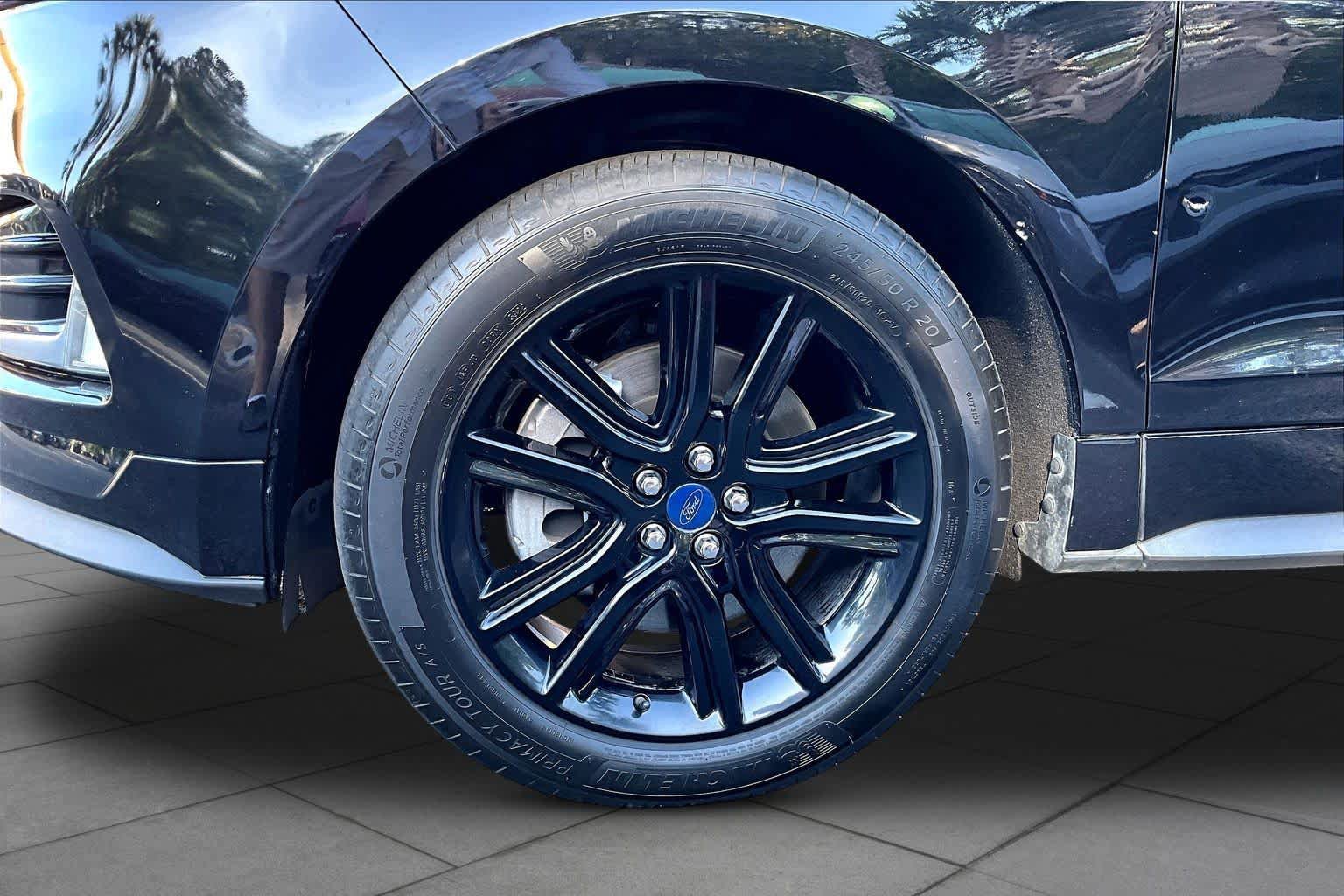 Used 2021 Ford Edge ST-Line w/ Cargo Accessory Package FWD image 10