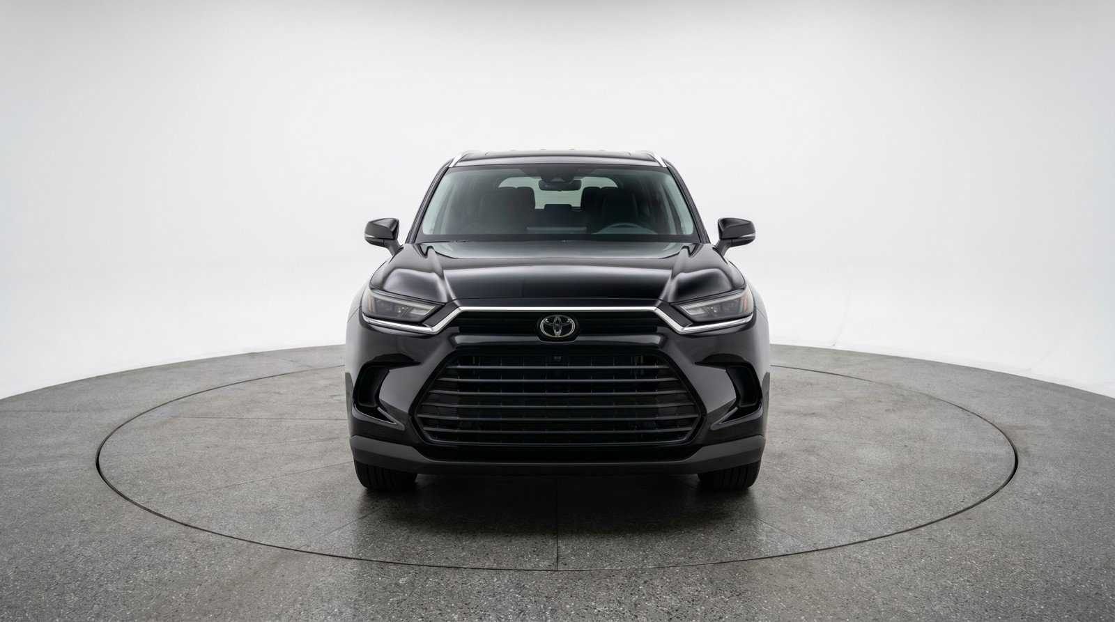 Used 2025 Toyota Grand Highlander FWD image 2