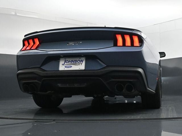 Used 2025 Ford Mustang GT Premium RWD image 31