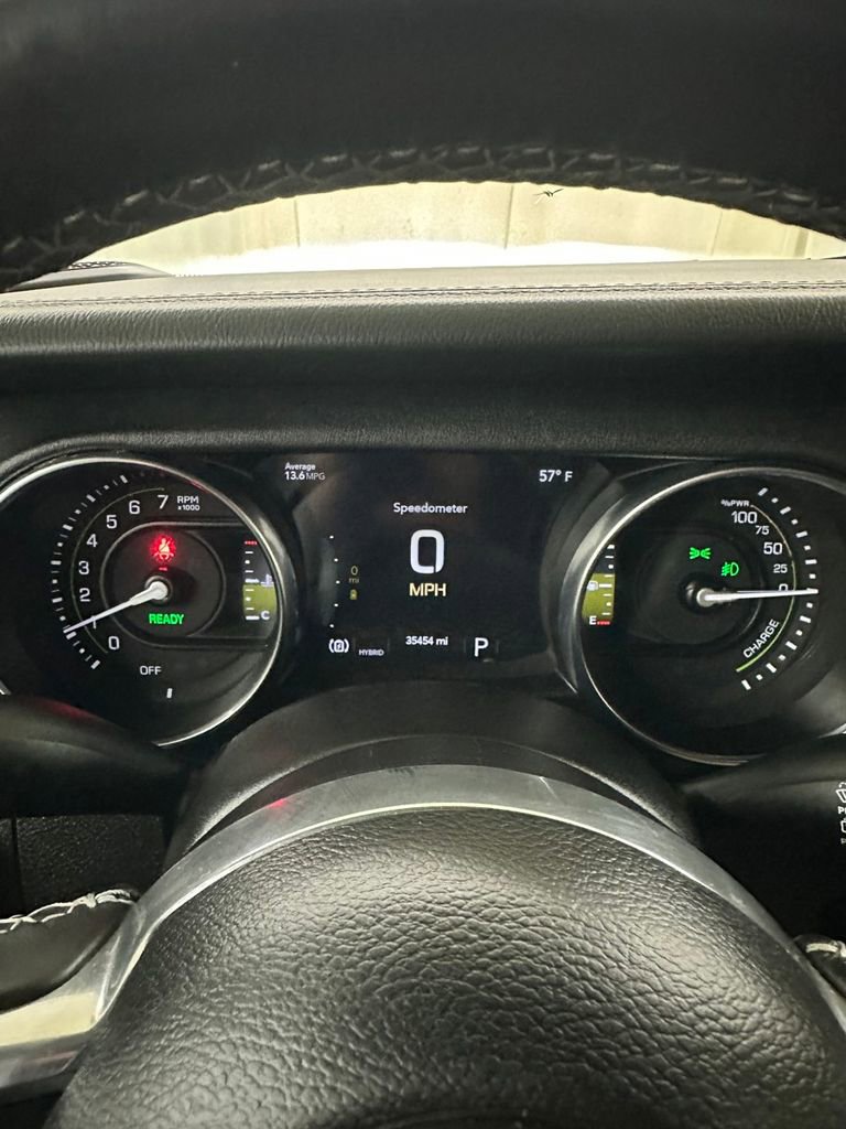 Used 2023 Jeep Wrangler Unlimited Sahara w/ Cold Weather Group image 19