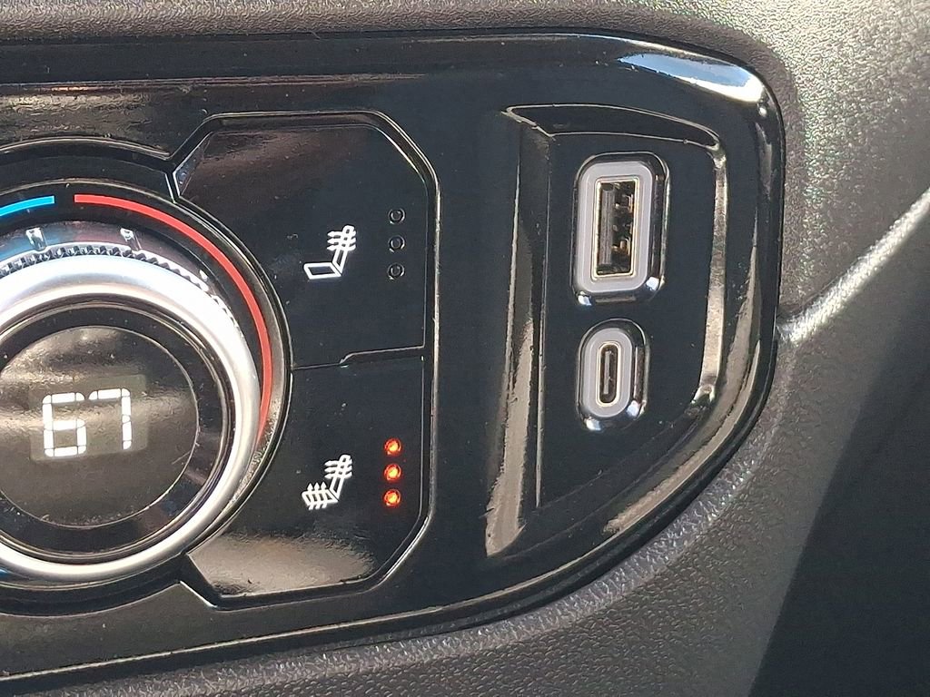 Used 2025 GMC Sierra 1500 SLT image 24