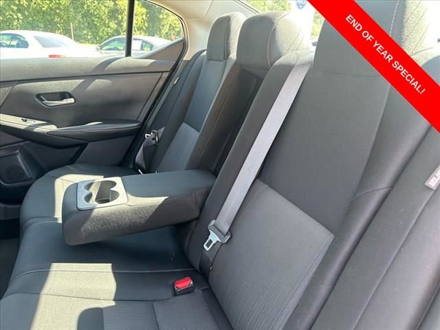 Used 2022 Nissan Sentra SV w/ Electronics Package image 9