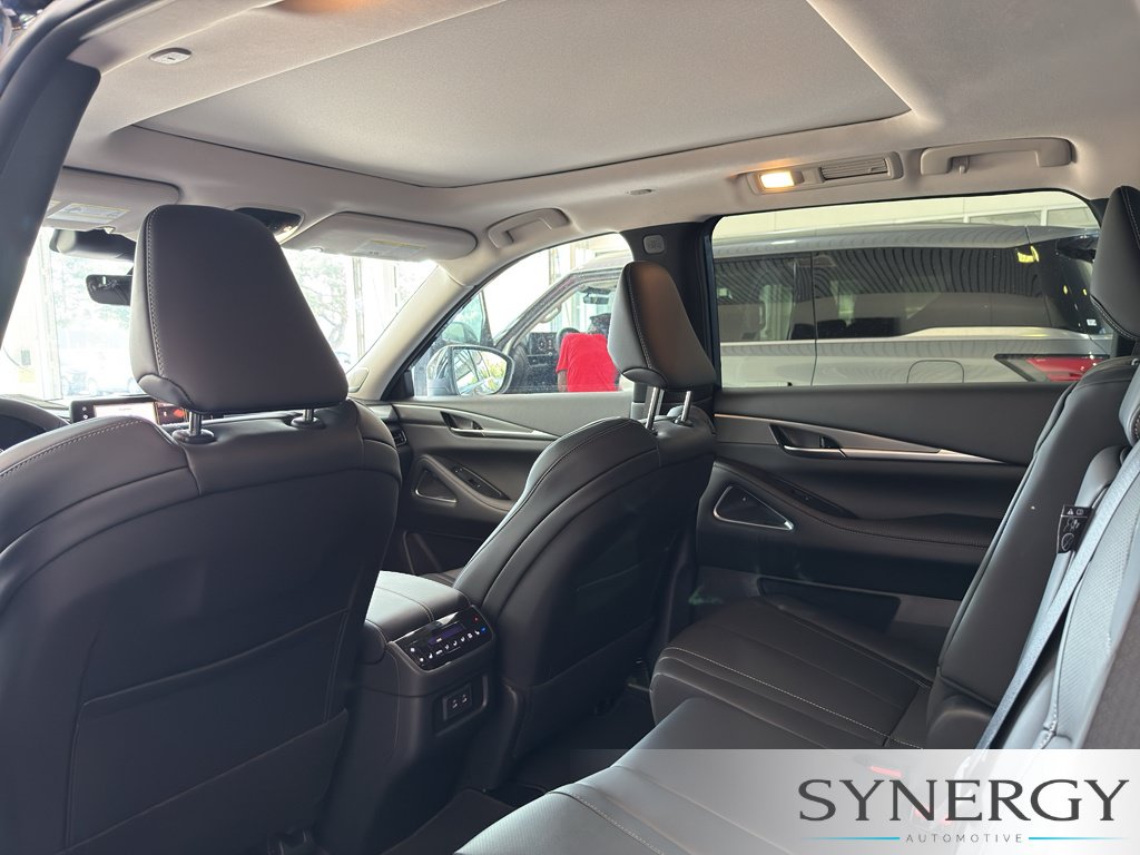 New 2027 INFINITI QX60 Luxe w/ Cargo Package FWD image 27