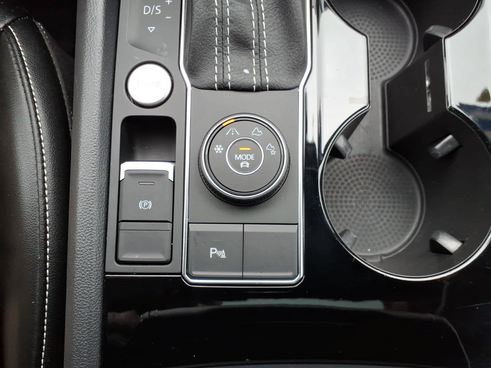 Used 2022 Volkswagen Atlas SEL AWD/4WD image 25