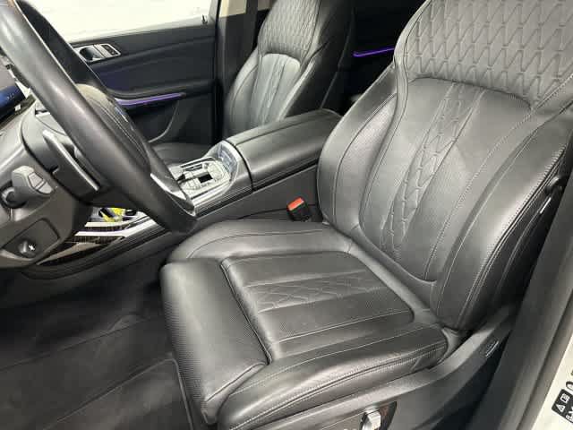Used 2025 BMW X7 xDrive40i AWD/4WD image 10