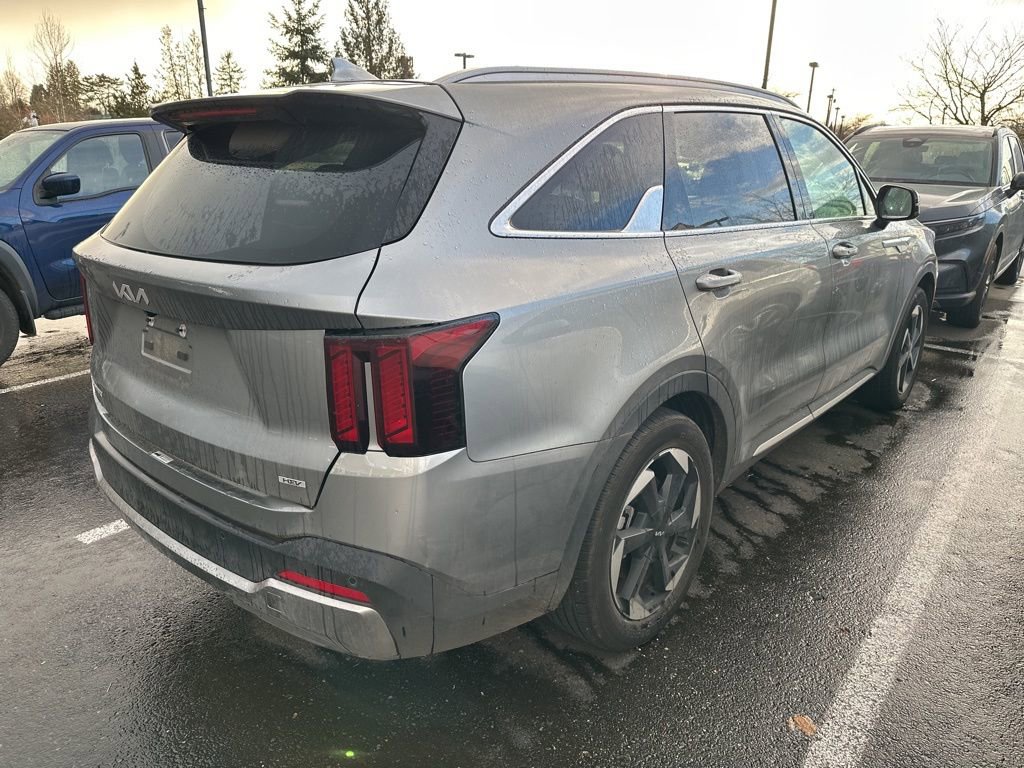 Used 2025 Kia Sorento EX w/ EX Panoramic Sunroof Package image 4
