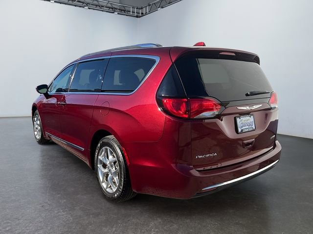Used 2019 Chrysler Pacifica Limited image 3