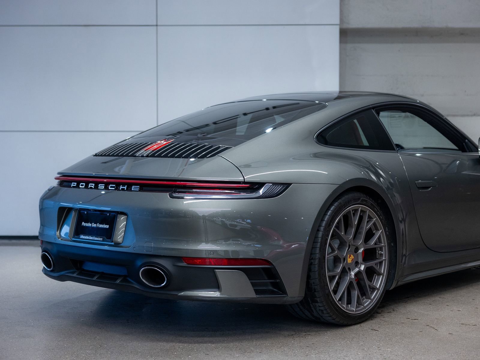 Certified 2020 Porsche 911 Carrera S w/ Premium Package RWD image 26