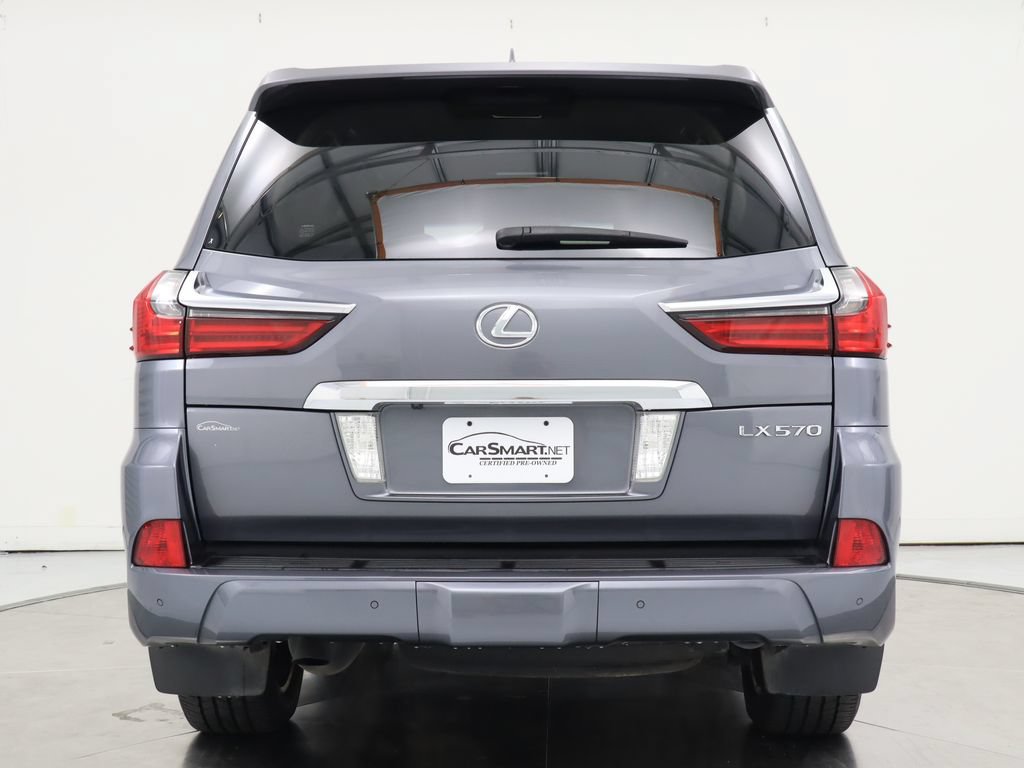 Used 2017 Lexus LX 570 4WD w/ Luxury Package image 4