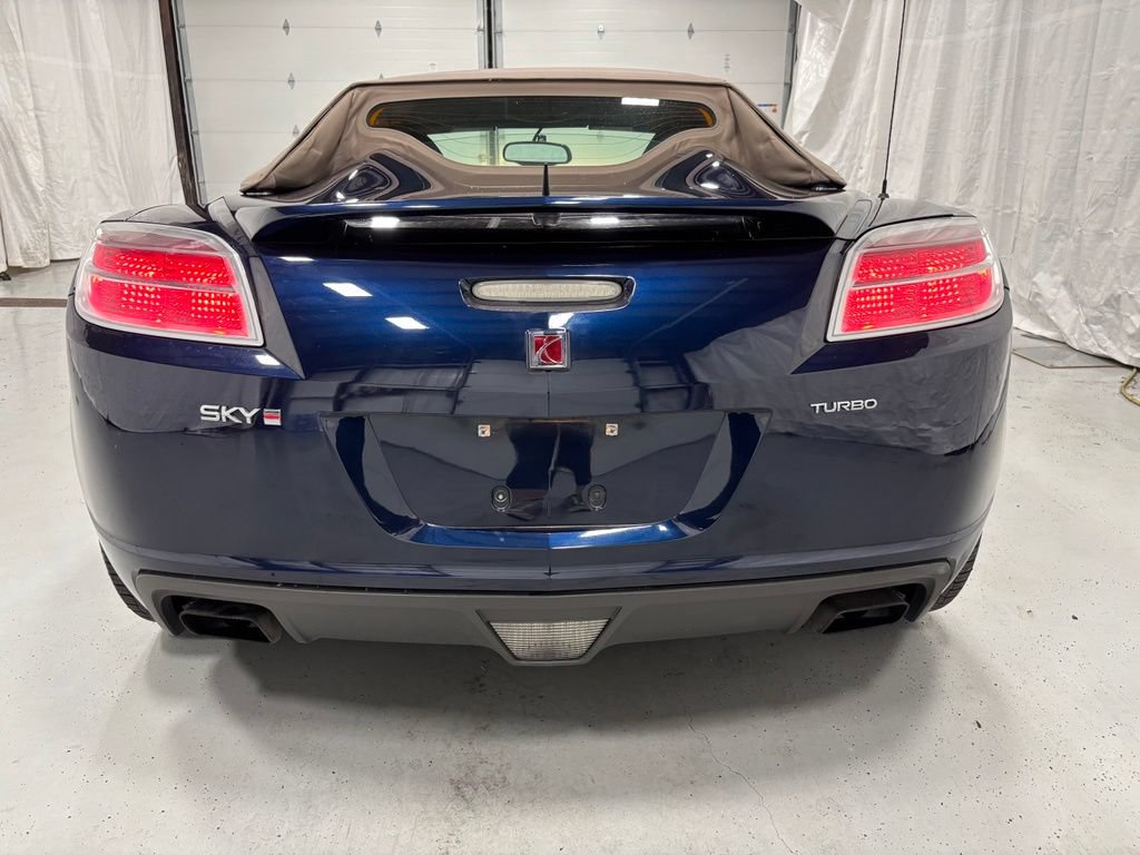 Used 2007 Saturn Sky Red Line RWD image 13