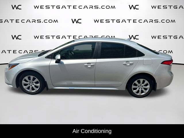 Used 2025 Toyota Corolla LE FWD image 4
