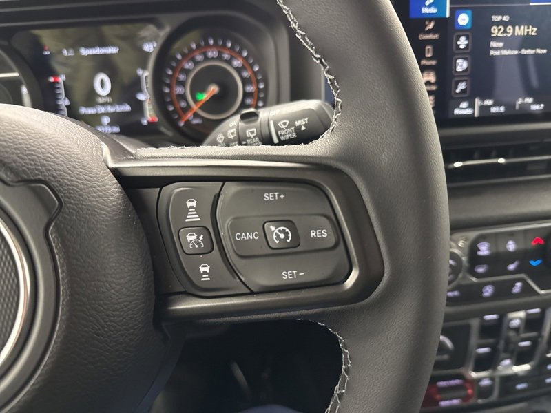 Certified 2026 Jeep Wrangler Willys image 24