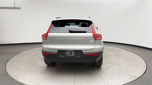 Certified 2023 Volvo XC40 Recharge Ultimate image 3