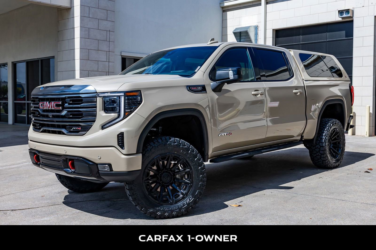 Used 2022 GMC Sierra 1500 AT4 w/ AT4 Premium Package AWD/4WD image 5
