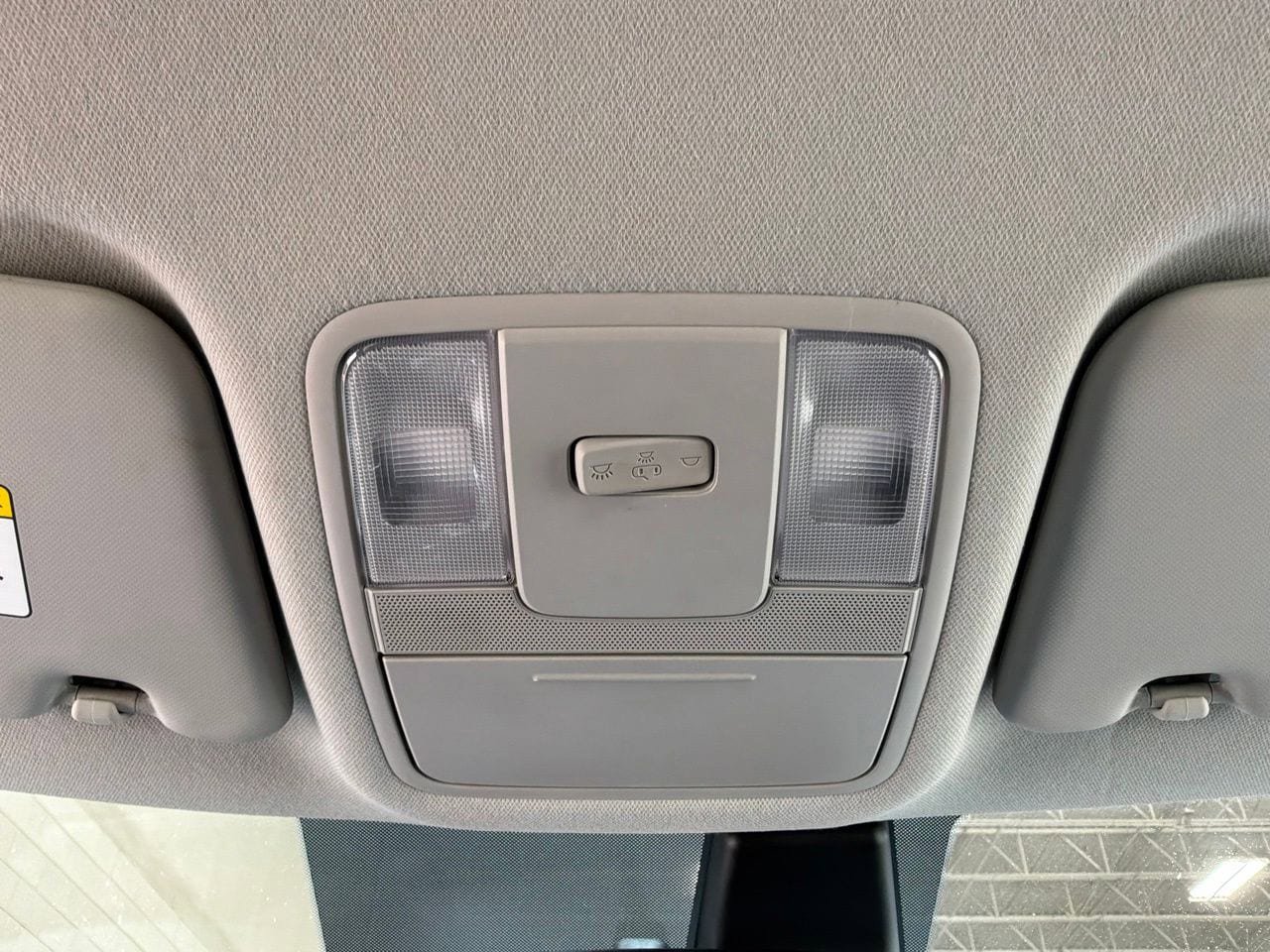 Used 2025 Kia Soul LX w/ LX Technology Package FWD image 15