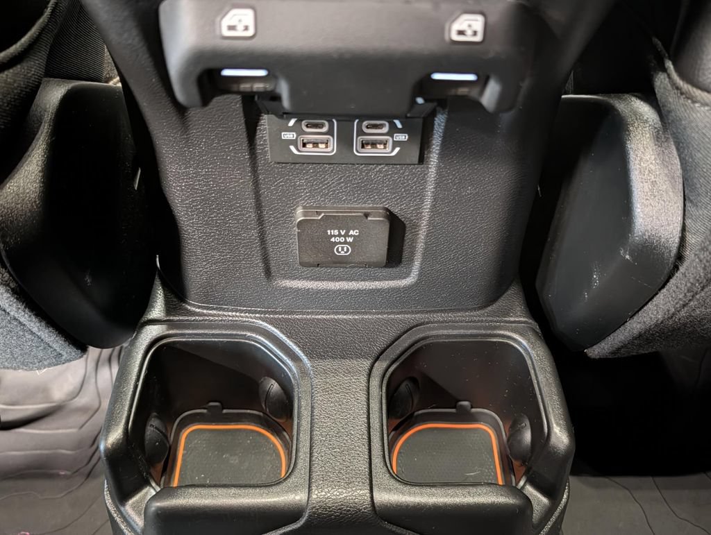 Used 2023 Jeep Gladiator Mojave AWD/4WD image 41