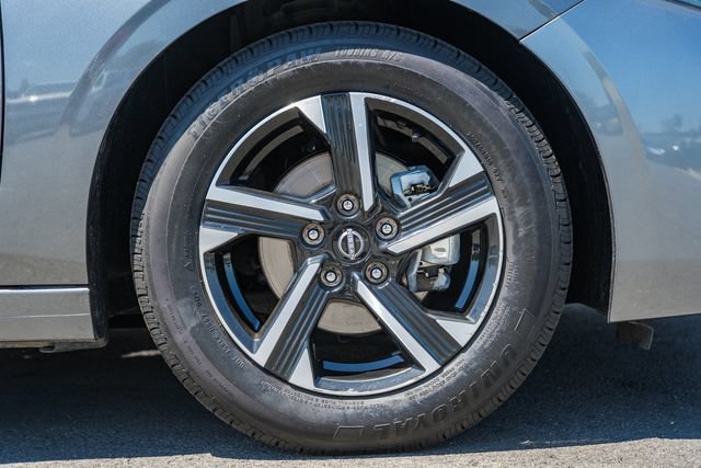 Used 2025 Nissan Sentra SV FWD image 18