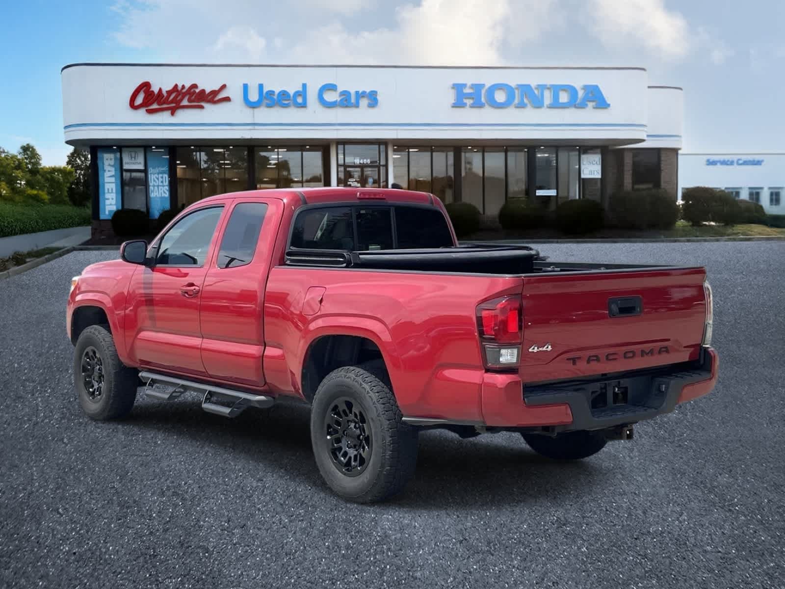 Used 2019 Toyota Tacoma SR w/ SR Convenience Package AWD/4WD image 3