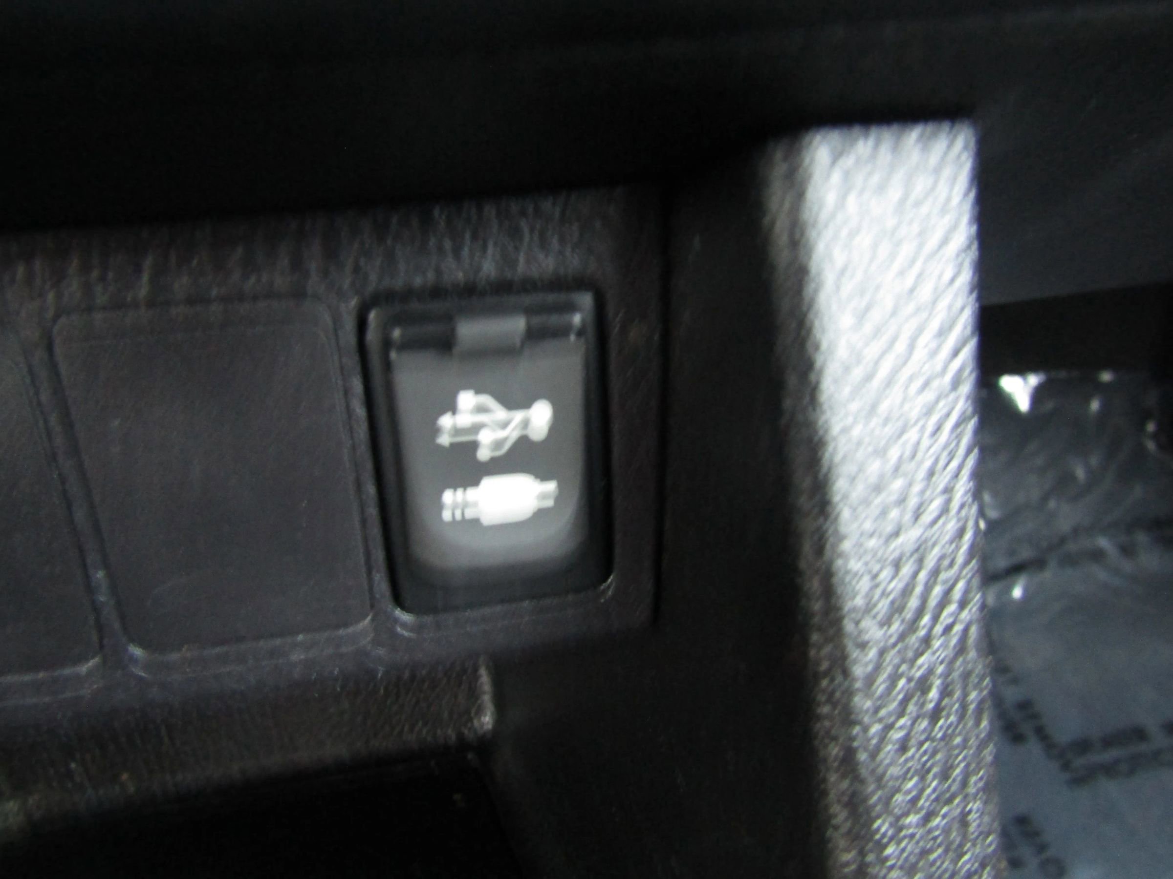 Used 2016 Toyota Corolla S image 19