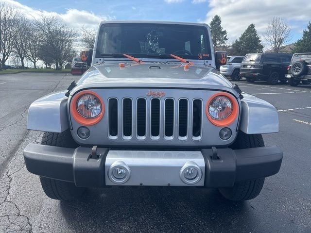 Used 2016 Jeep Wrangler Unlimited Sahara w/ Connectivity Group image 2