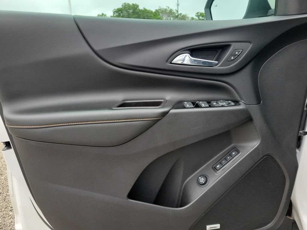 Used 2022 Chevrolet Equinox Premier AWD/4WD image 18
