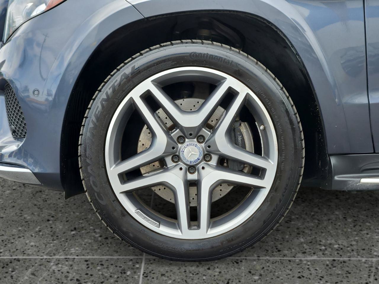 Used 2017 Mercedes-Benz GLS 550 4MATIC image 14