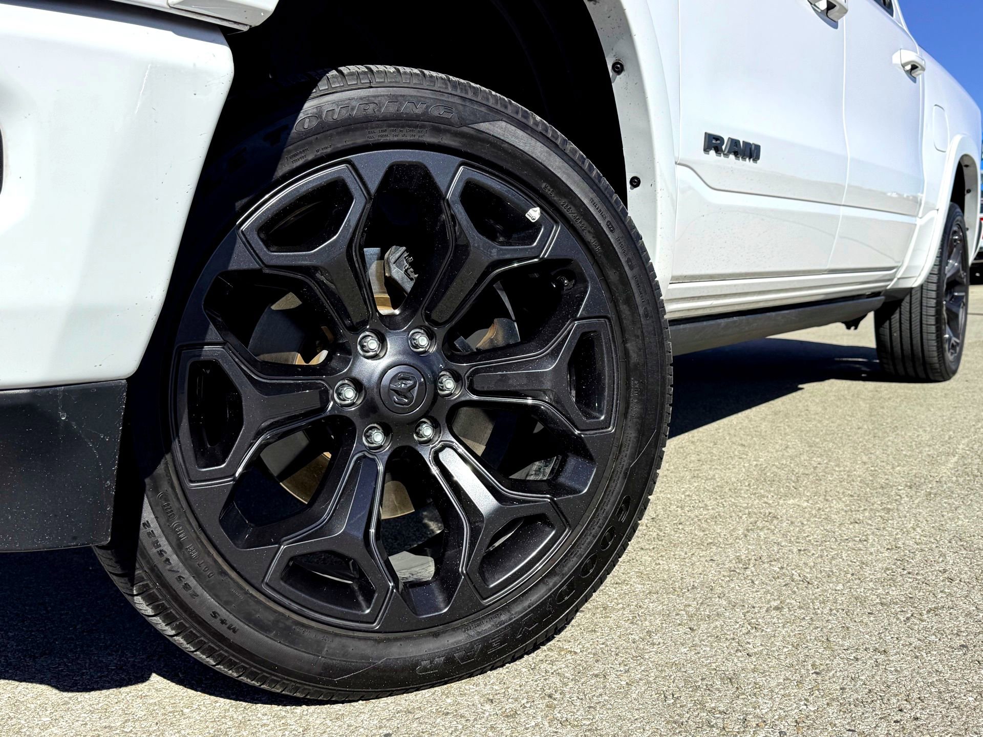 Used 2021 RAM 1500 Limited w/ Night Edition image 2