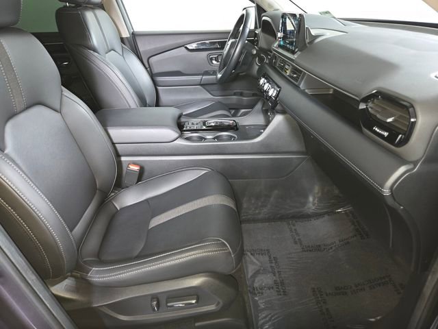 Used 2025 Honda Pilot Touring image 24